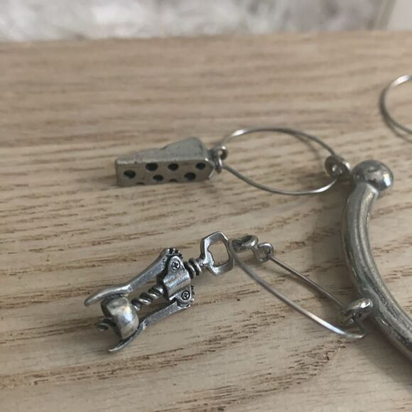 Pottery Barn Metal Harvest Wine Charms Set Of 6 Charms - Picture 10 of 12